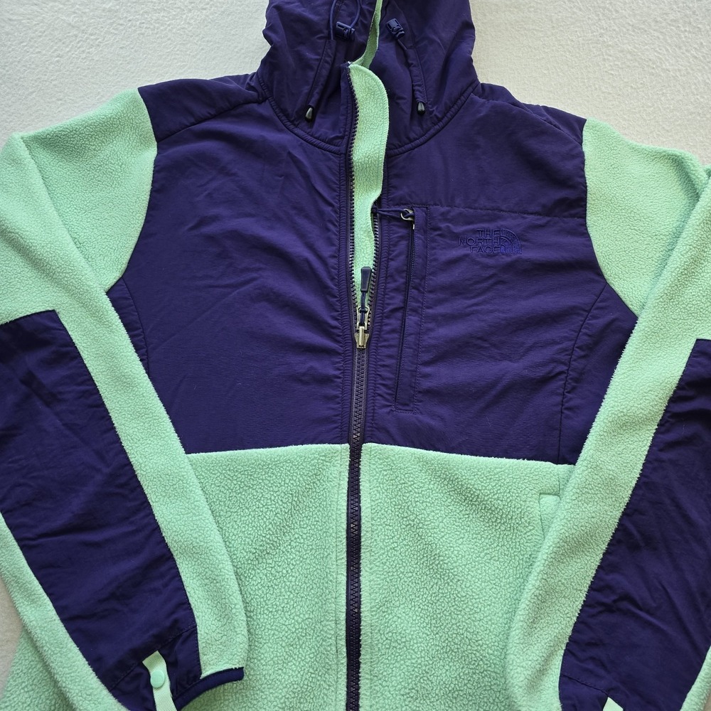 The North Face Women's Denali Hoodie Fleece Jacket - Purple/Mint Green - Size M.